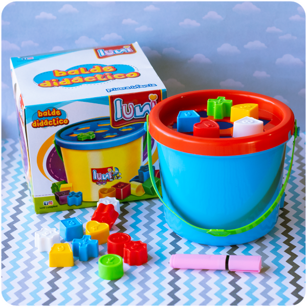 Producto - Balde Didáctico con Formas y Bloques Encastrables