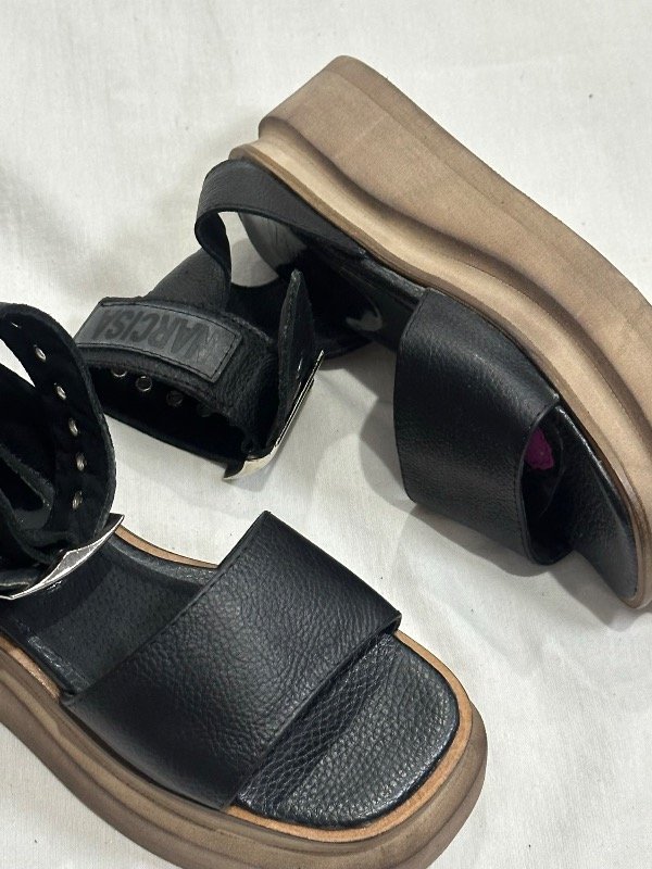 Producto - Sandalias NARCISA nuevas T35 - 2