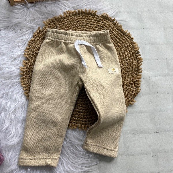 Joggins beba color beige talles hasta 3 años