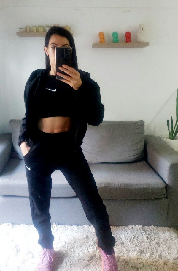Producto - Jogging Nike negro