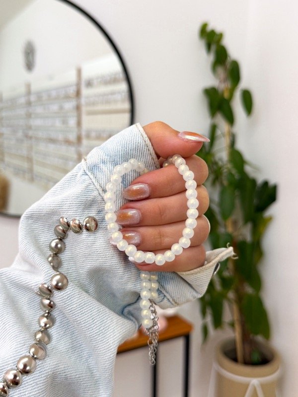 Producto - Chocker mostacillas blancas brillosas