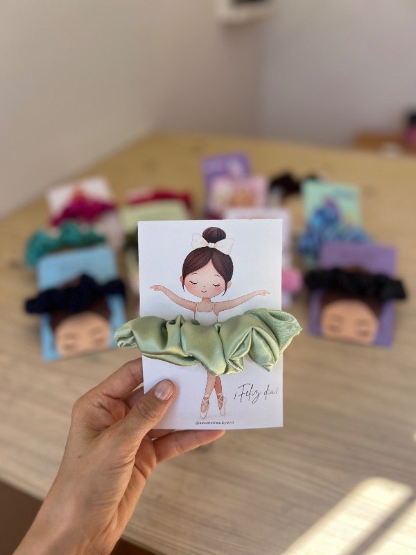 Producto - Souvenir x40 Scrunchie Satén + Tarjeta Personalizada