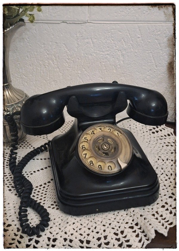 Producto - Antiguo Teléfono Negro a disco RENTAL