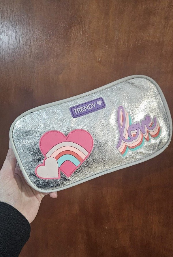 Producto - Cartuchera Trendy plata 15649