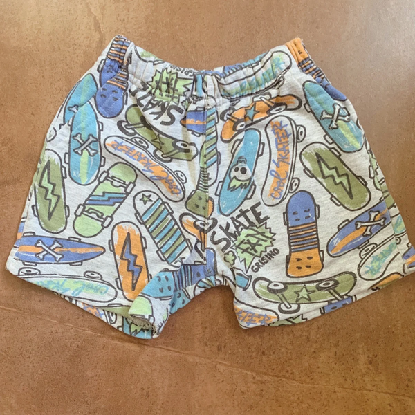 Producto - Short Grisino  Skate 3/4A