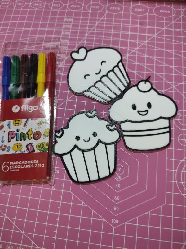 Producto - Kit Cupcakes para colorear + paquete de fibras