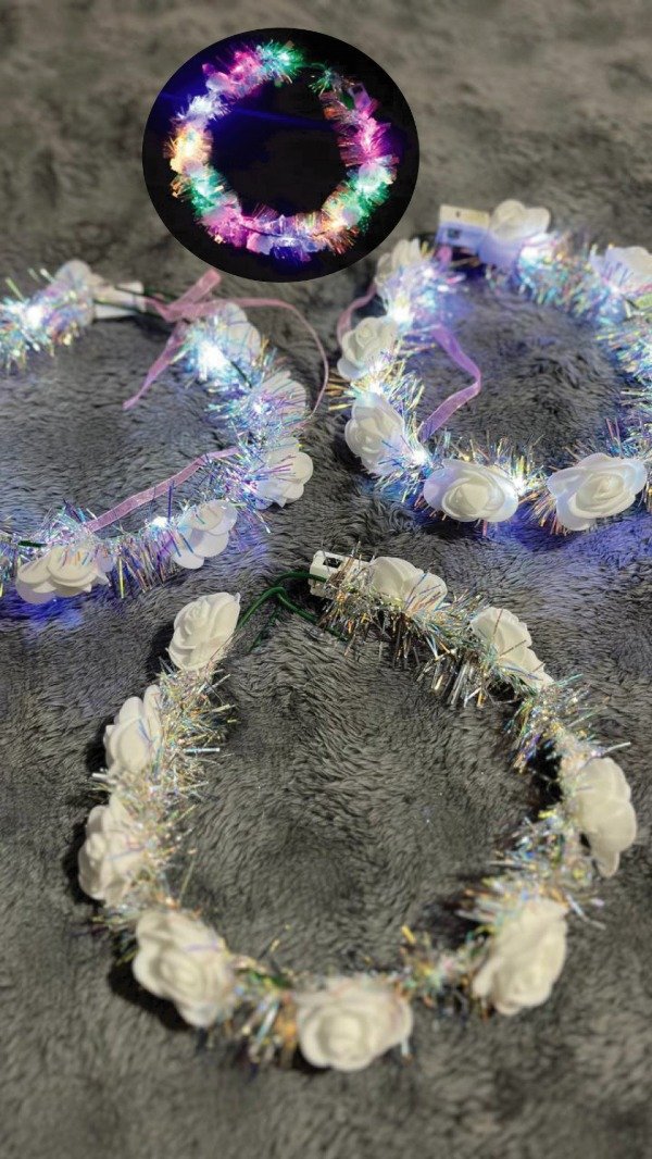 Producto - CORONA DE FLORES GOMA EVA LUMINOSA REFORZADA BLANCA