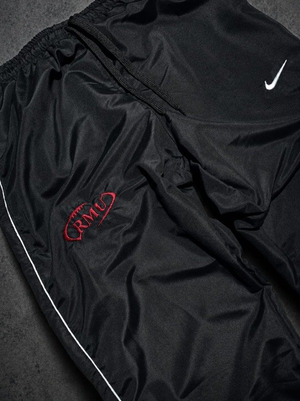 Producto - JOGGING ROMPEVIENTO R.M UNIVERSITY - 1