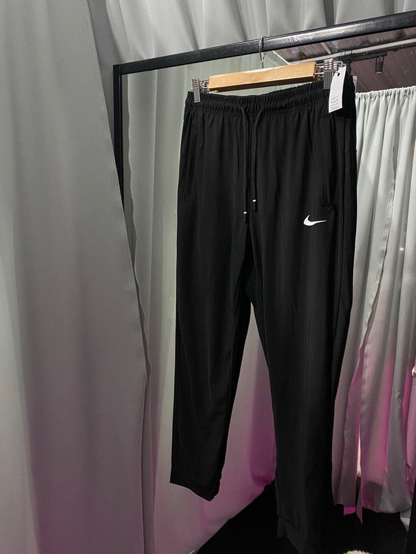Producto - JOGGING NK
