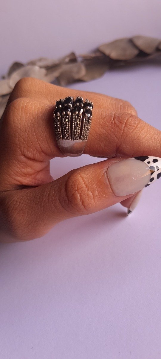 Producto - Anillo plata raíz zafiro negro