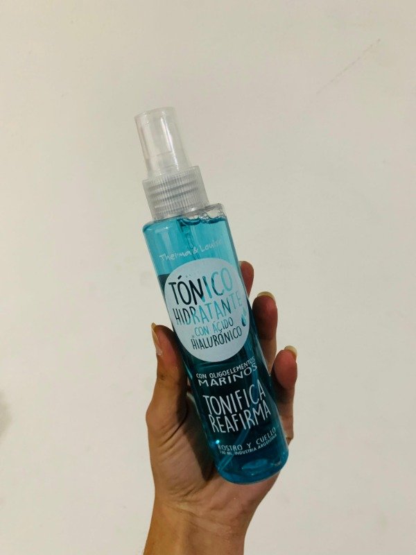 Producto - Tónico hidratante con ácido hialurónico Thelma and Louise