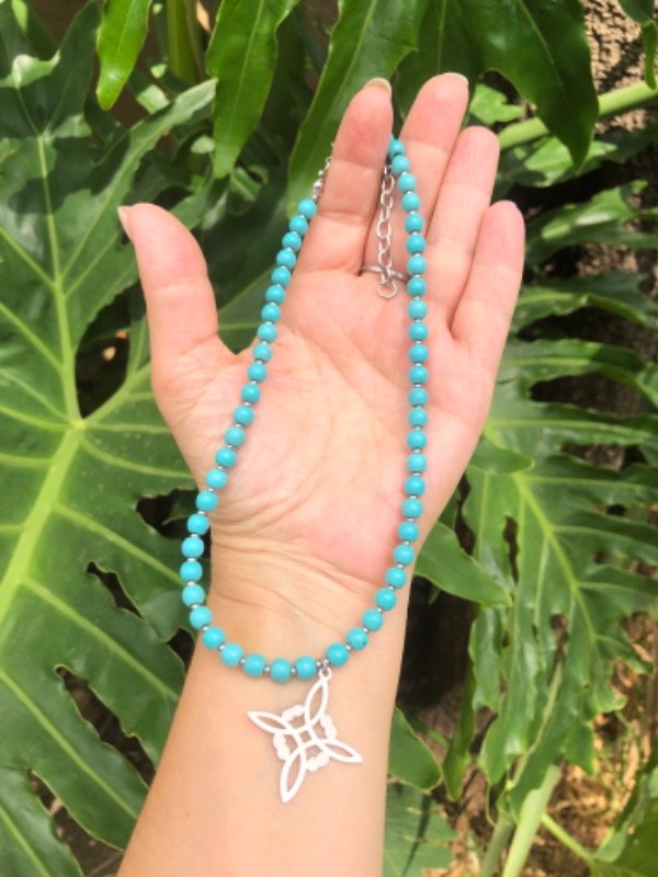 Producto - Collar Howlita Bruja