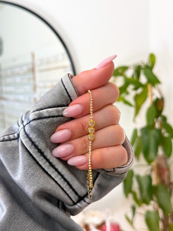 Producto - Pulsera bañada en oro triple corazones cúbics