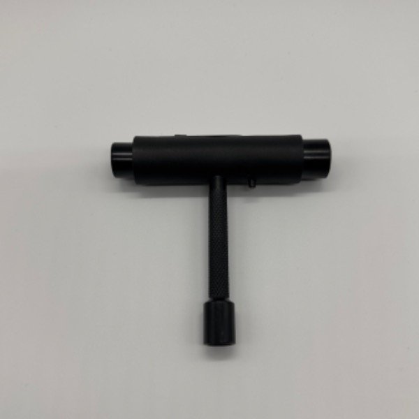 Producto - LLAVE T METÁLICA