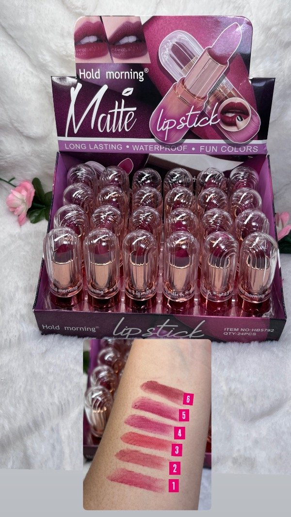 Producto - Lip stick en barra matte hold