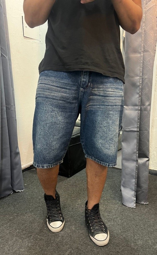 Producto - Bermuda azul óxido localizada