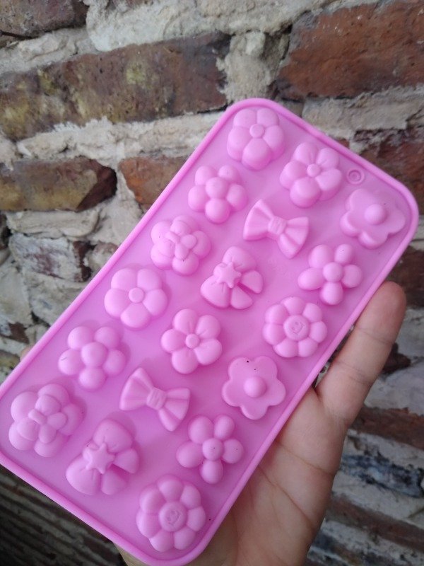 Producto - Molde flores y moños x 18