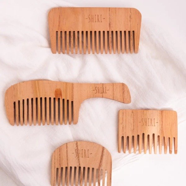 Producto - Peine de Madera Chico