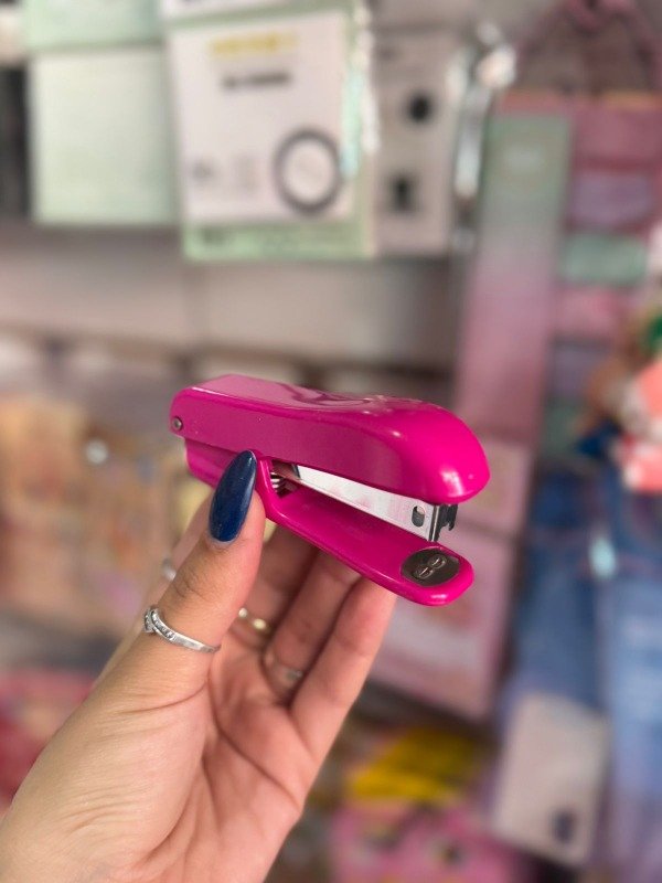 Producto - Abrochadora Stapler Rosa