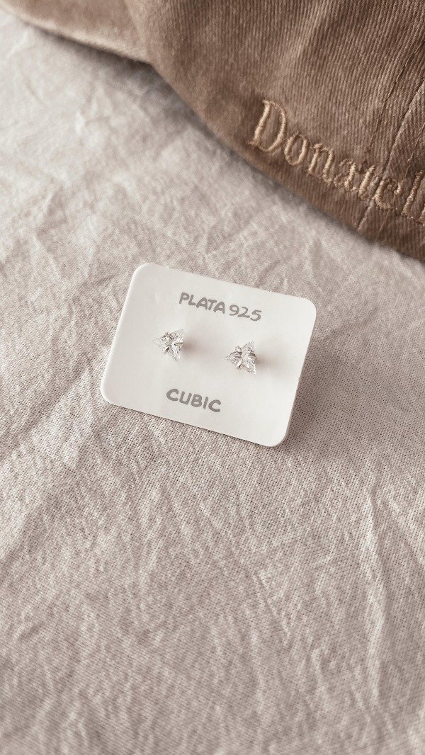 Producto - Aros Triangulo Cubic Plata 925