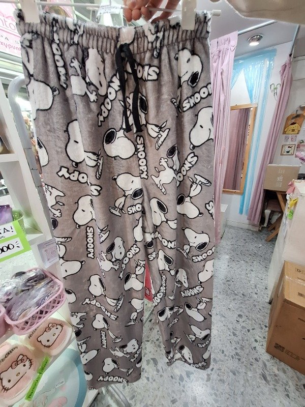 Producto - Pantalón polar snoopy