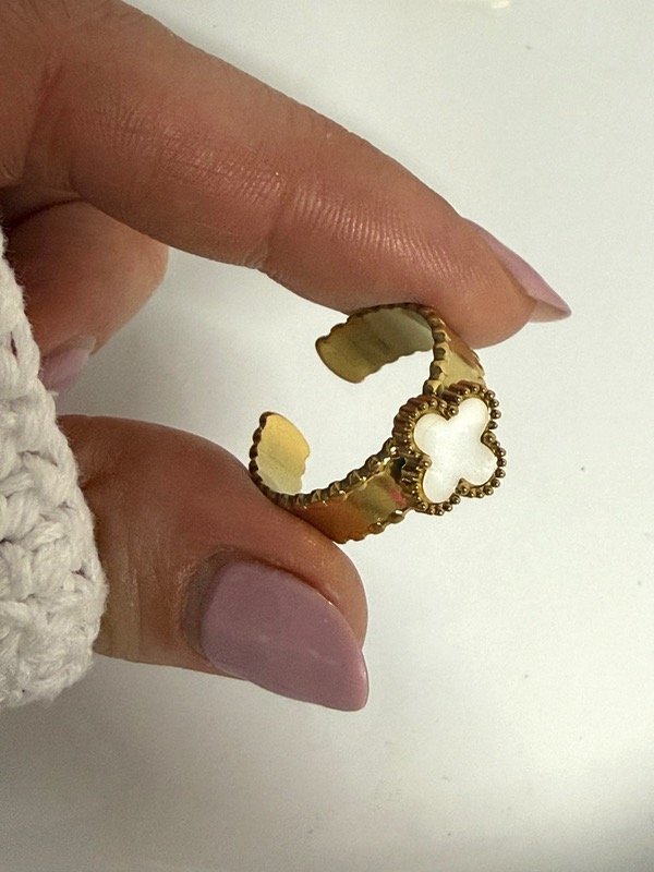 Producto - ND72 Anillo Van Cleef blanco acero dorado talle único regulable