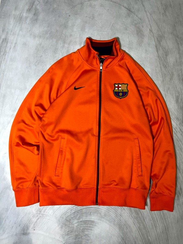 Producto - Campera Barsa x Nike!