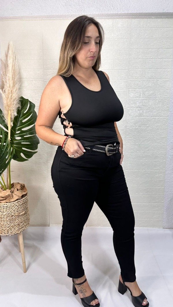 Producto - Musculosa Arandela