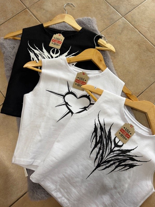 Producto - MUSCULOSA LUNA