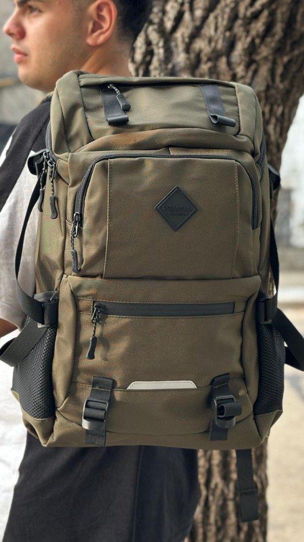 Producto - Mochila Urbana Hero III Primicia