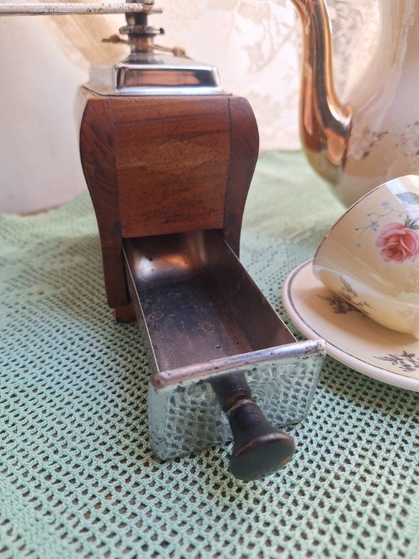 Producto - Antiguo Molinillo de Café - 6