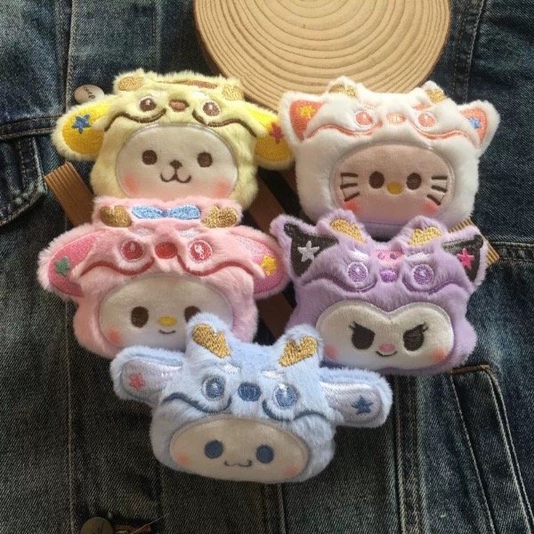 Producto - Monederos/llaveros Sanrio Dragon con pulsera (x12 48.000ars)