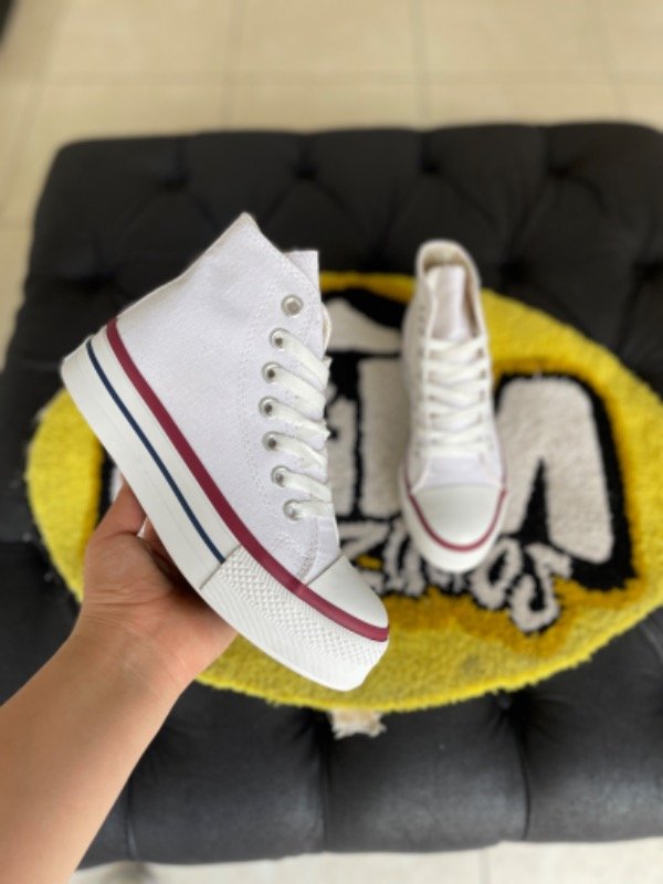 Producto - Botitas Lona Altas Blancas (NO TIENEN CAMBIO)