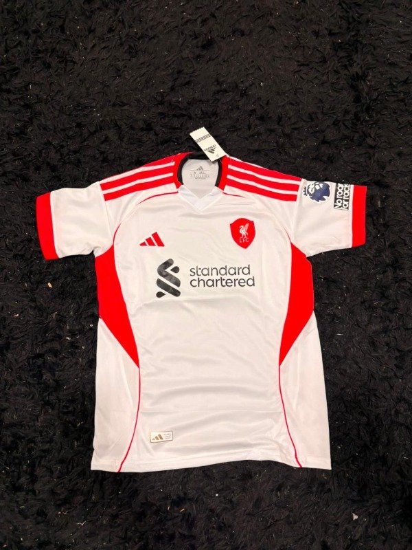 Producto - CAMISETA LIVEROOL 2026 DORSAL MAC ALLISTER