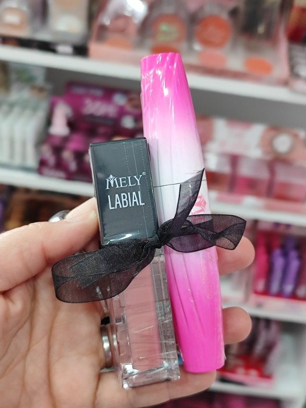Producto - Promo MELY labial Matte+ rimmel