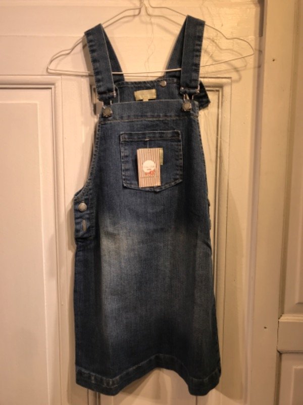 Producto - Jardinero VAN DIKE de jean corto nuevo Talle 12 años- PRECIO: 20x