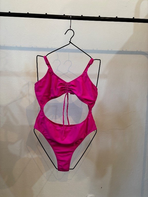 Producto - Malla enteriza fucsia