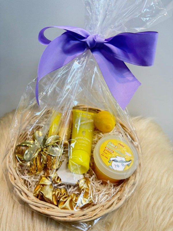Producto - CANASTA REGALO YELLOW