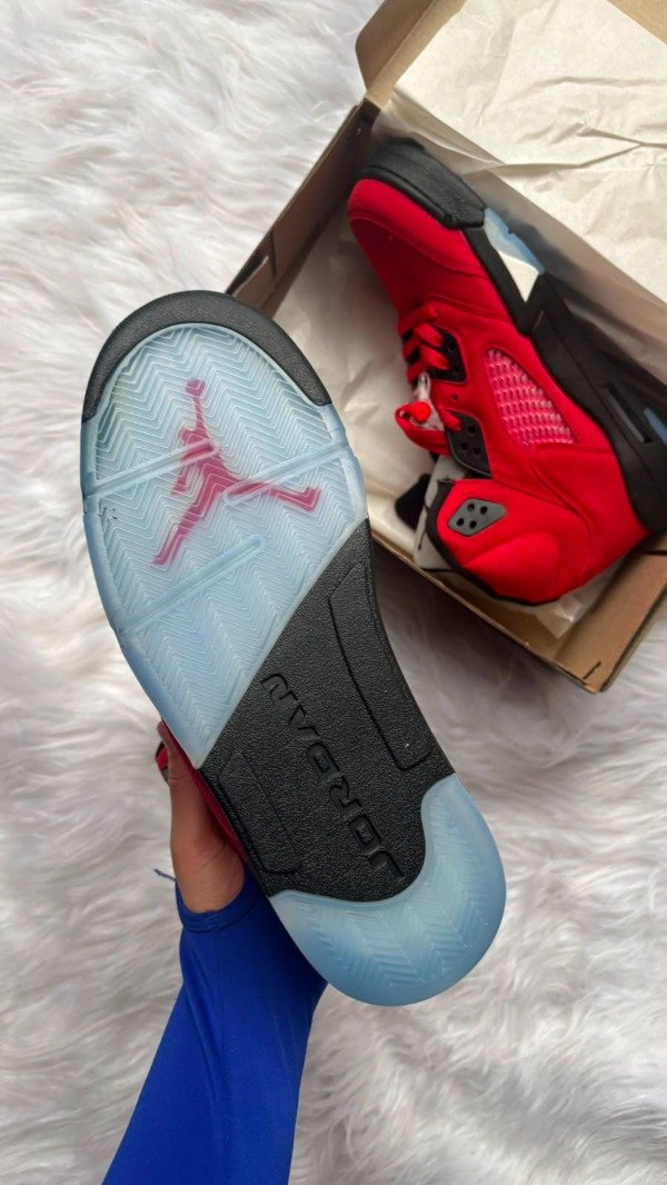 Producto - JORDAN RETRO 5 TORO BRAVO - 3