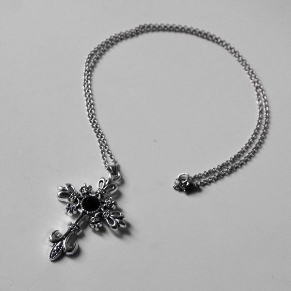 Producto - Collar Cruz Gotica