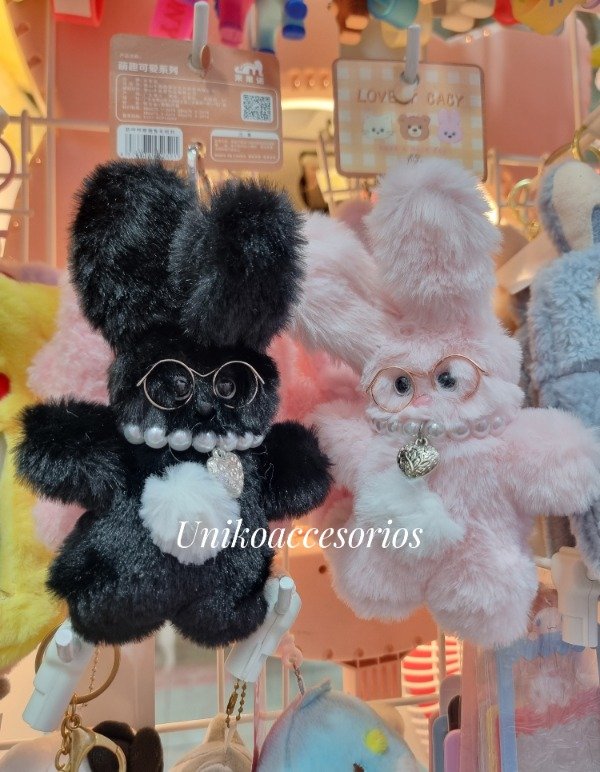 Producto - Llavero peluche conejos con lentes