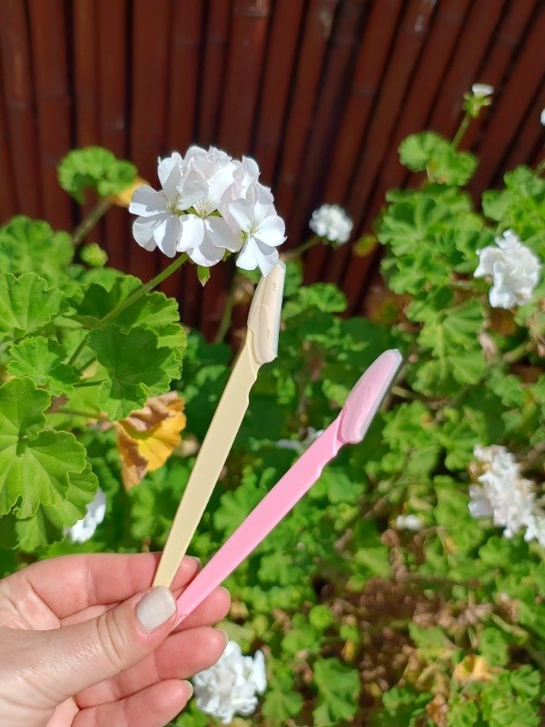 Producto - Perfilador de Cejas