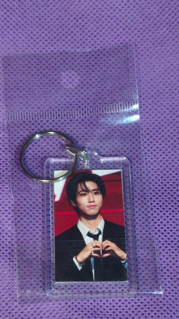Producto - Llavero STRAY KIDS -  Han - 1