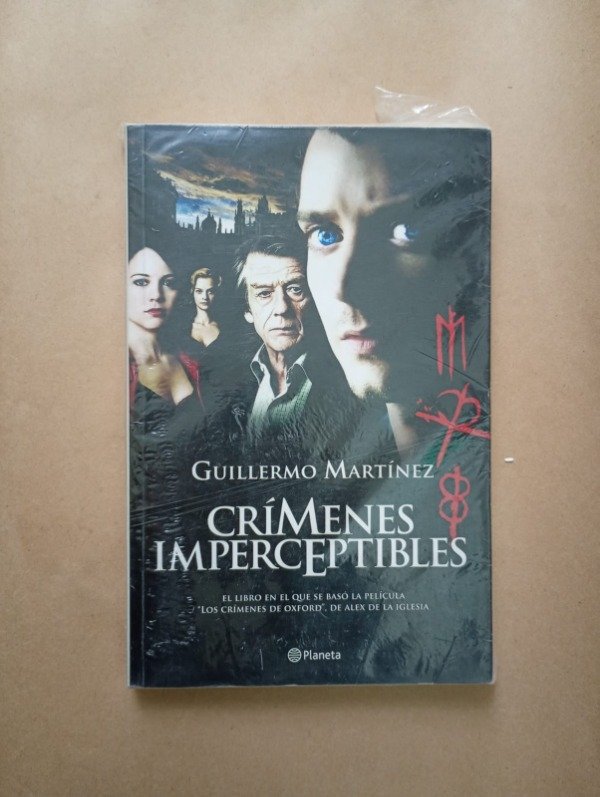 Producto - Crímenes imperceptibles - Guillermo Martínez - Planeta 2015 - 0