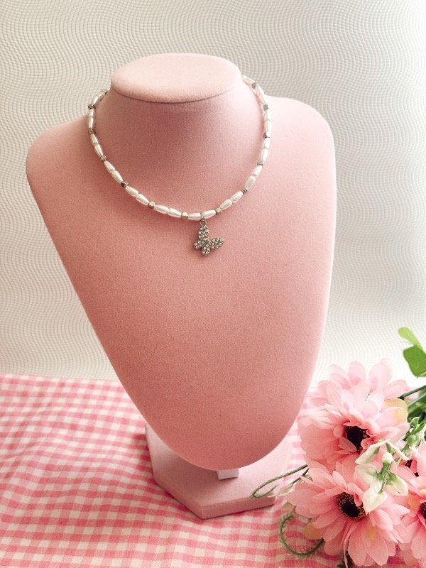 Producto - Collar Corto Mariposa Strass Plateado