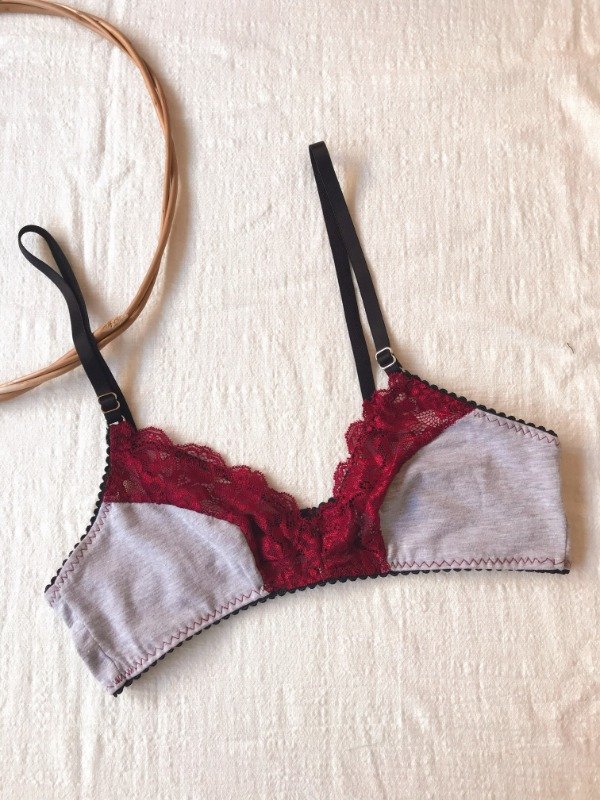 Producto - Corpiño Alpes algodón melange /puntilla bordó