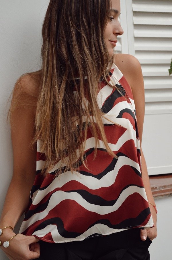 Producto - Top Copenhague Estampado Bordo.