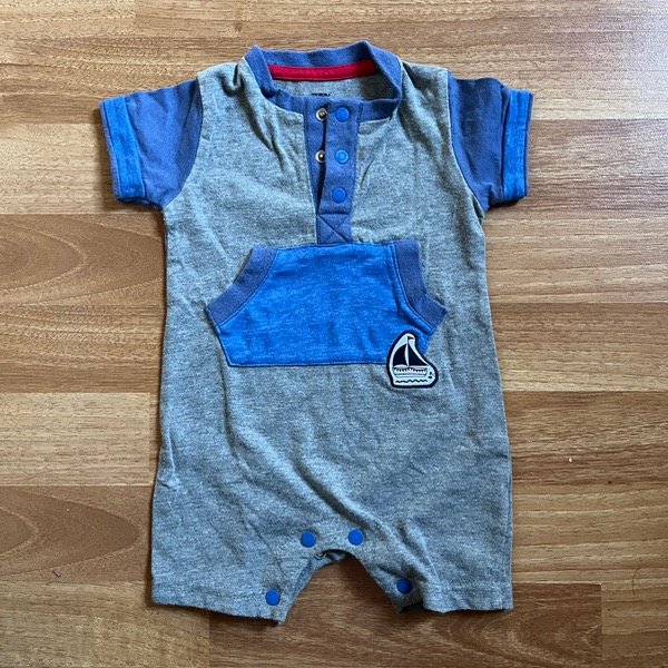Producto - Romper Barco Gris 3M - 0