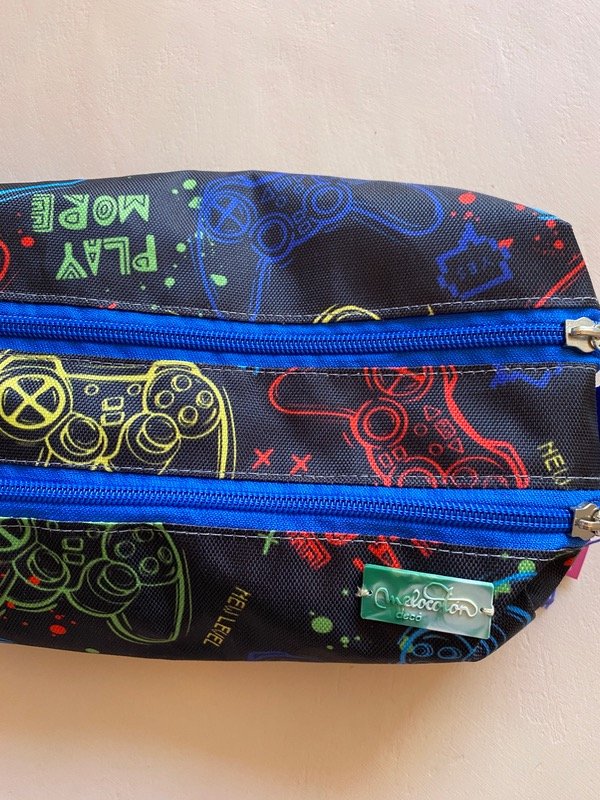 Producto - Cartuchera doble cierre videojuego