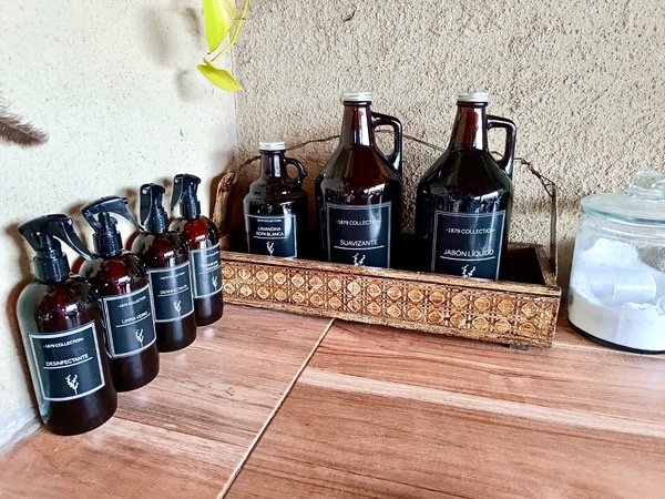 Producto - combo  de 2 growler vidrio  , 1 Botella vidrio Y 4 gatillos plastico